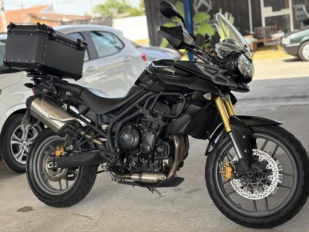 TRIUMPH Tiger 800 - Foto