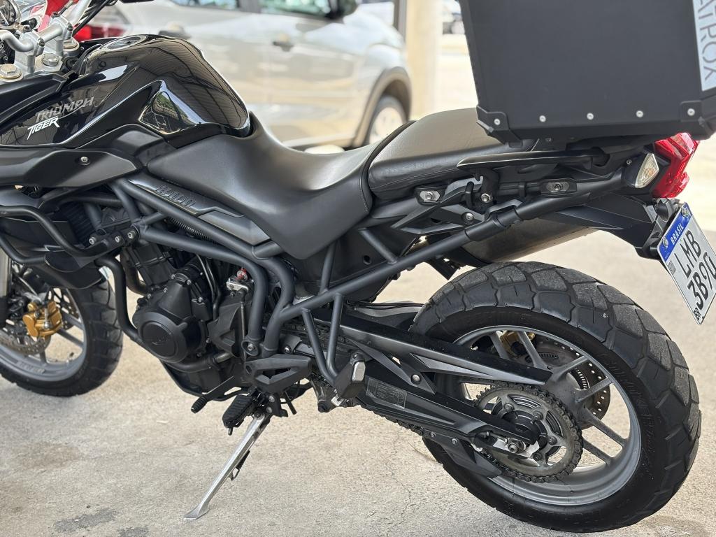 TRIUMPH Tiger 800 - Foto