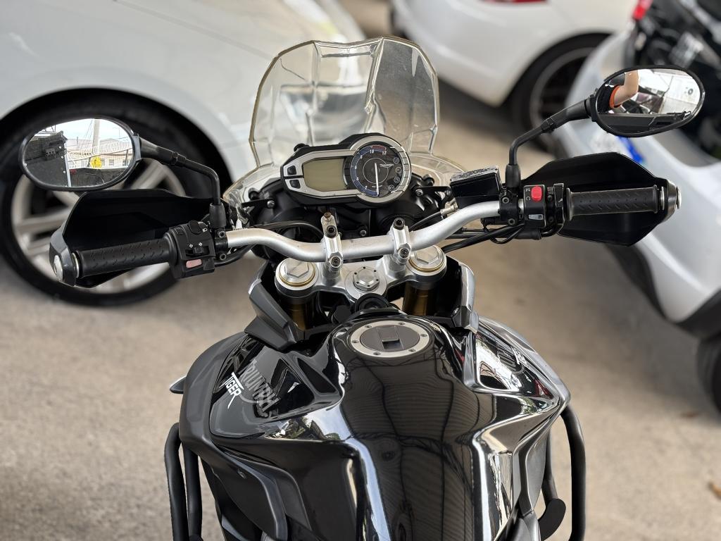 TRIUMPH Tiger 800 - Foto