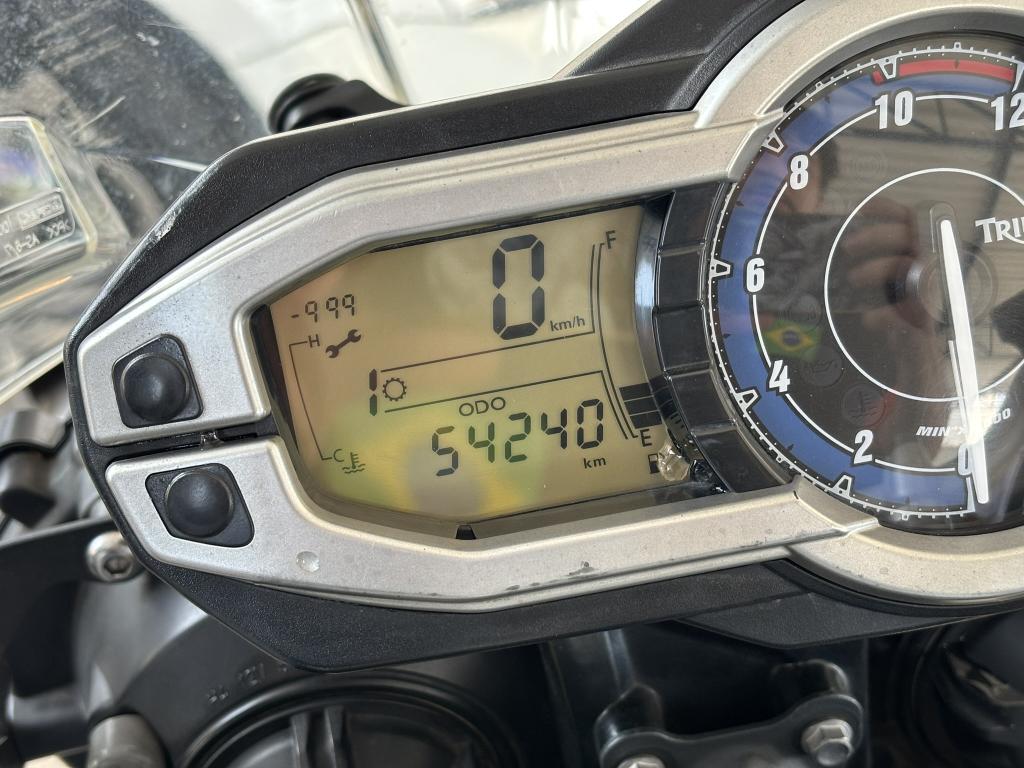 TRIUMPH Tiger 800 - Foto