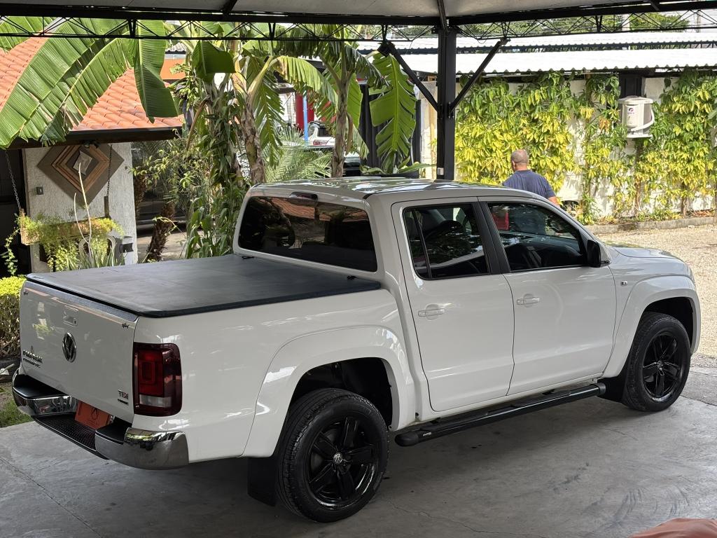 VOLKSWAGEN Amarok - Foto