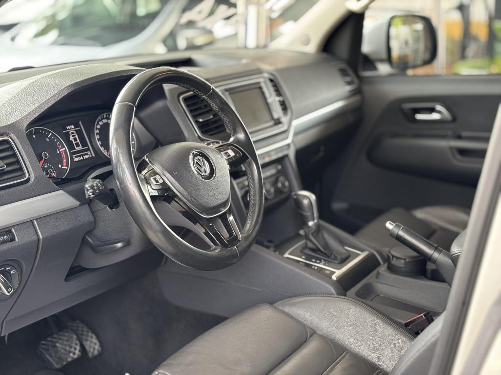 VOLKSWAGEN Amarok - Foto