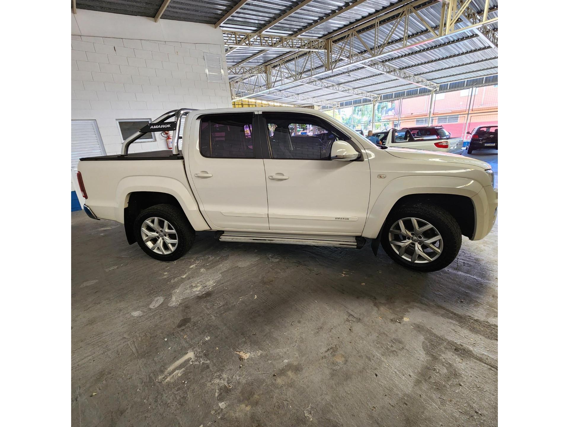 VOLKSWAGEN Amarok - Foto