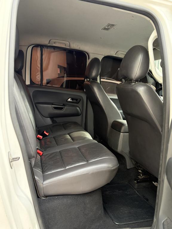 VOLKSWAGEN Amarok - Foto