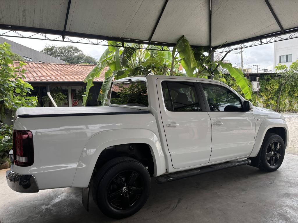 VOLKSWAGEN Amarok - Foto
