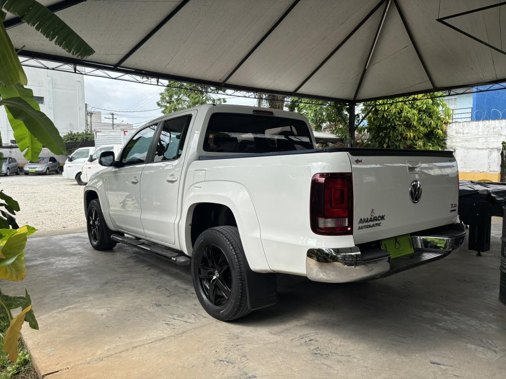 VOLKSWAGEN Amarok - Foto