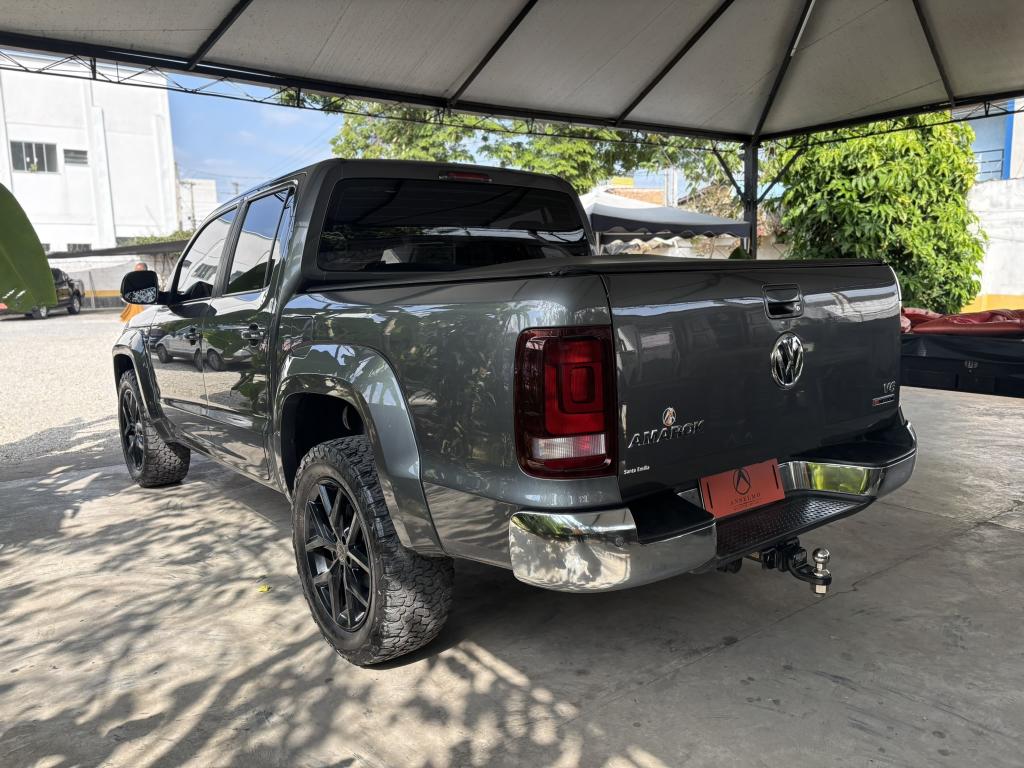 VOLKSWAGEN Amarok - Foto
