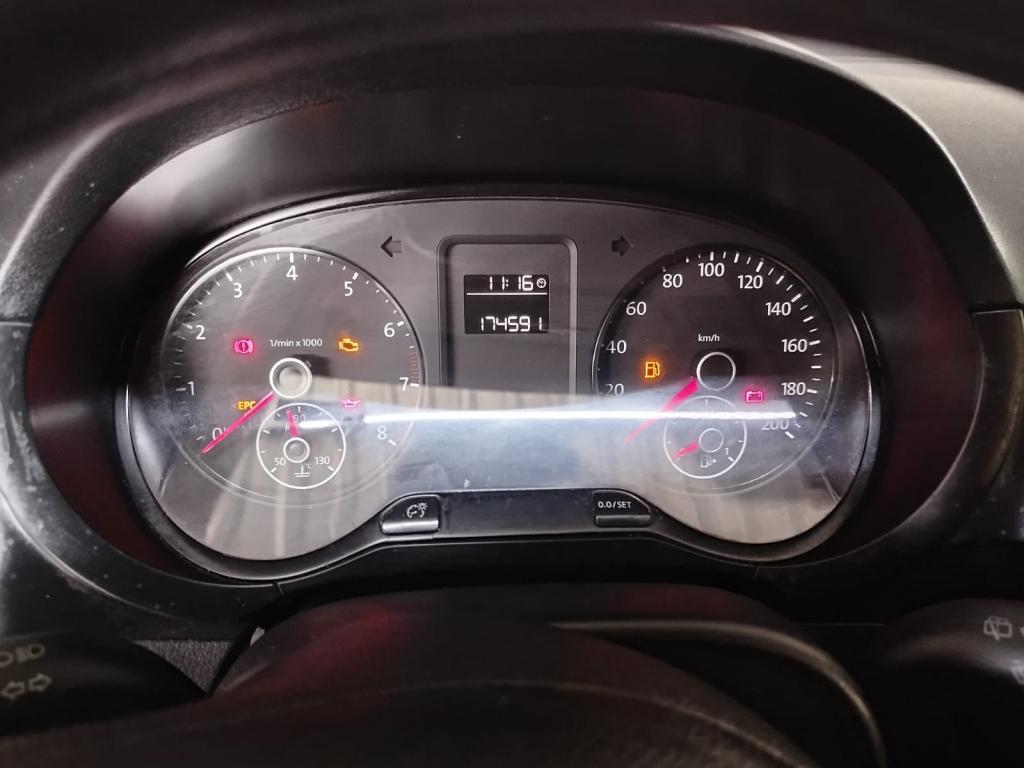 VOLKSWAGEN Fox - Foto