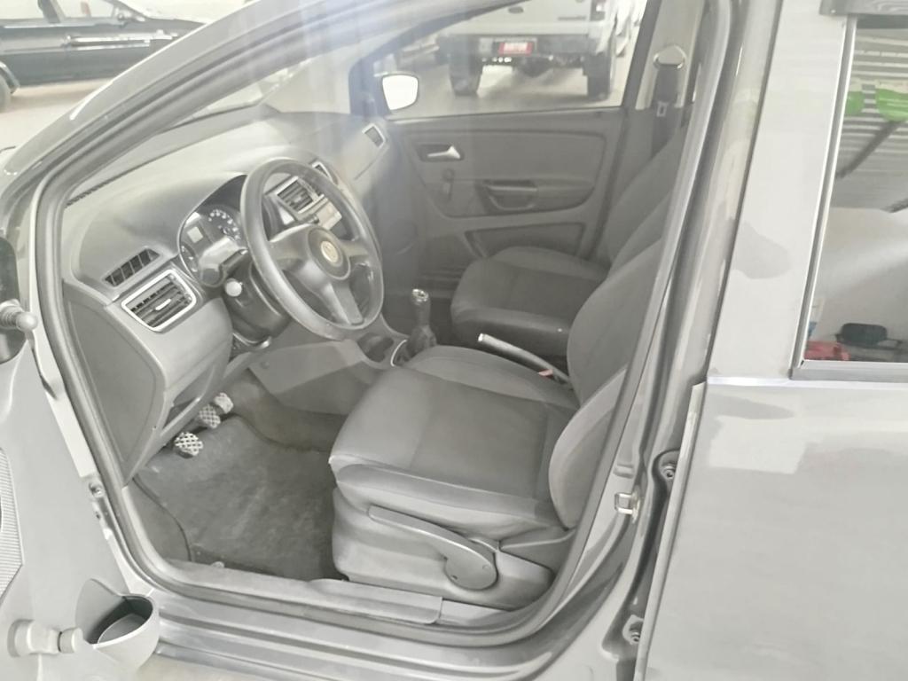 VOLKSWAGEN Fox - Foto