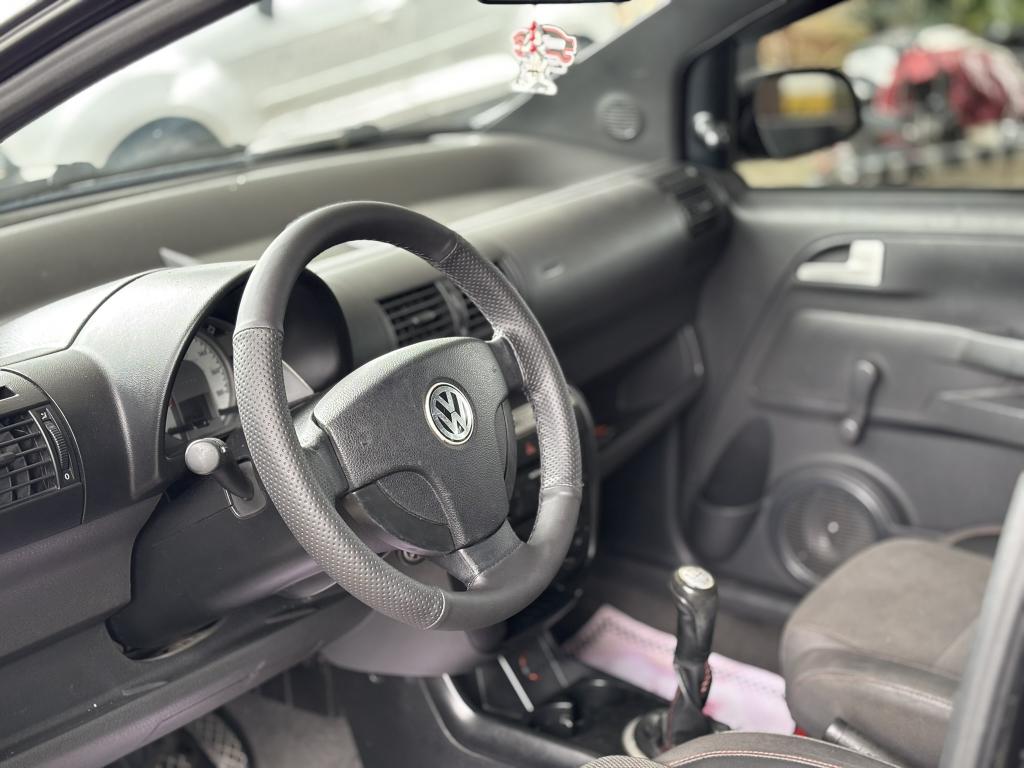 VOLKSWAGEN Fox - Foto