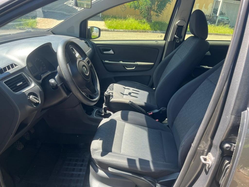 VOLKSWAGEN Fox - Foto