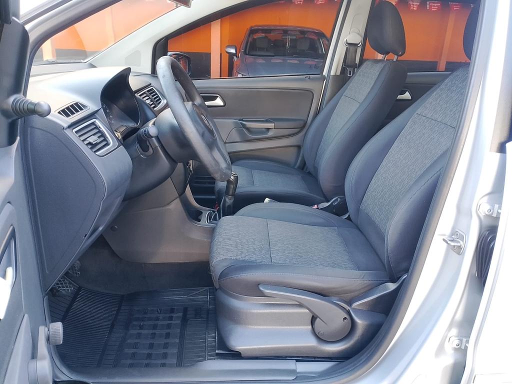 VOLKSWAGEN Fox - Foto