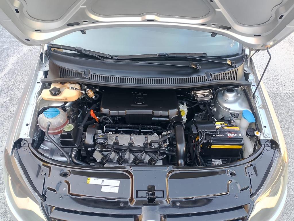 VOLKSWAGEN Fox - Foto