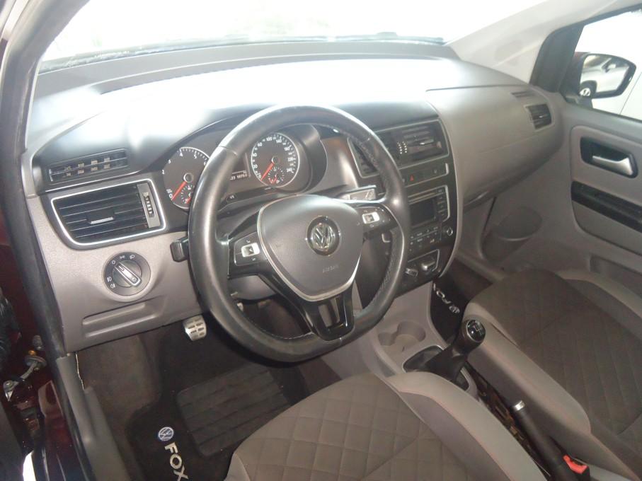 VOLKSWAGEN Fox - Foto