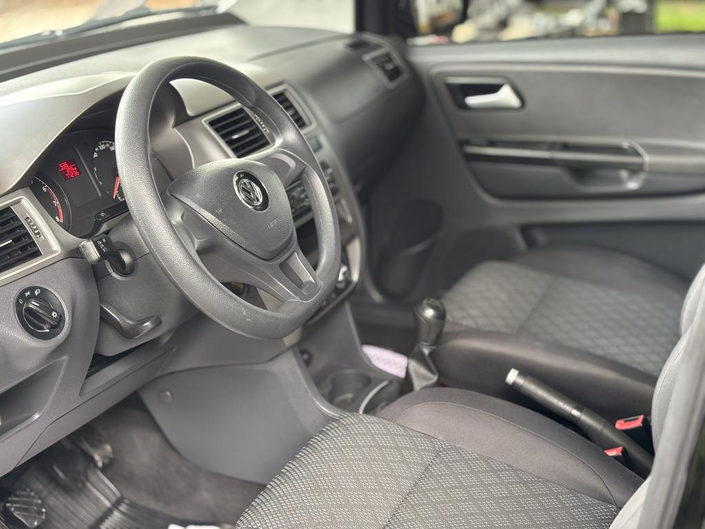 VOLKSWAGEN Fox - Foto