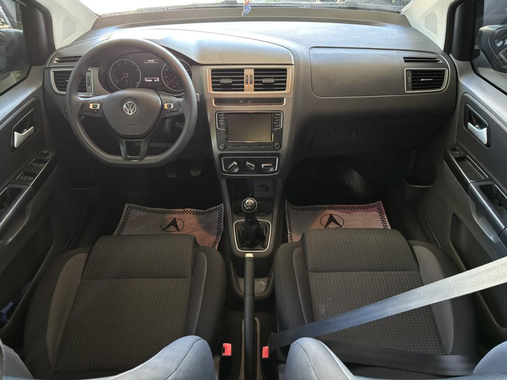 VOLKSWAGEN Fox - Foto