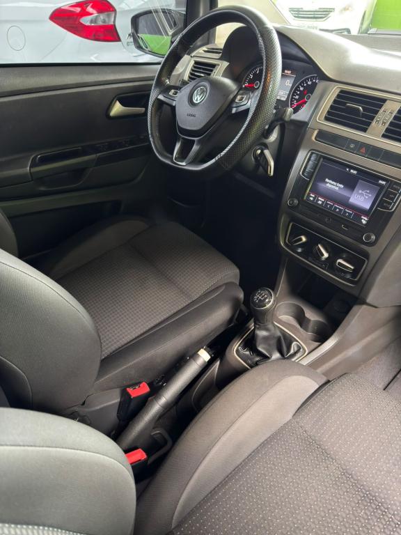 VOLKSWAGEN Fox - Foto