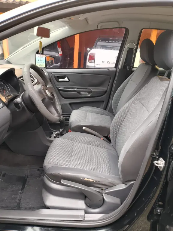 VOLKSWAGEN Fox - Foto