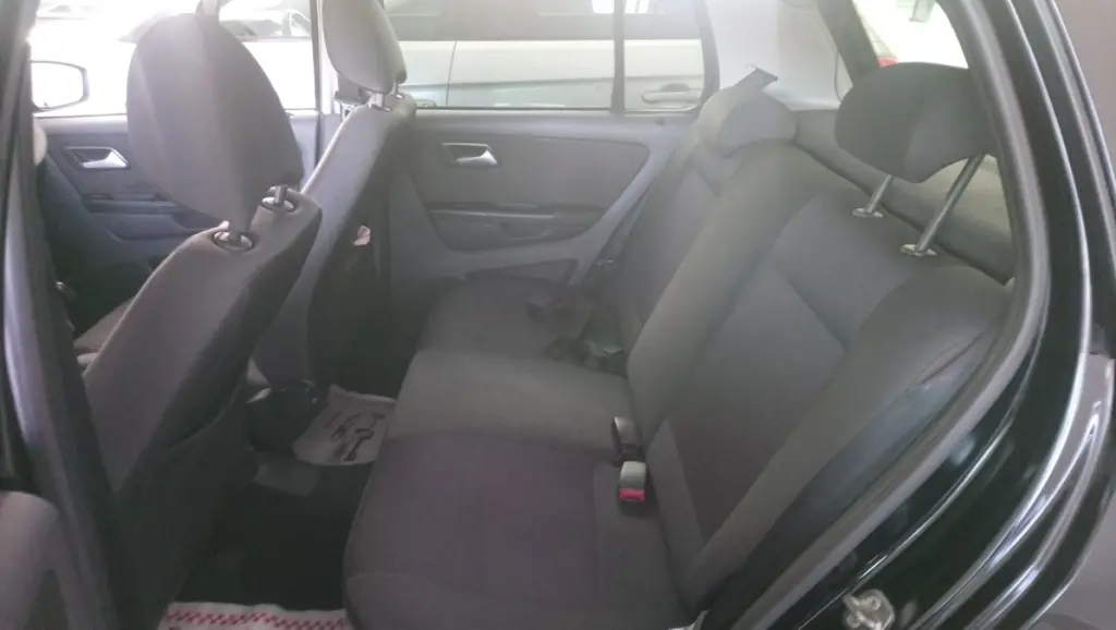 VOLKSWAGEN Fox - Foto