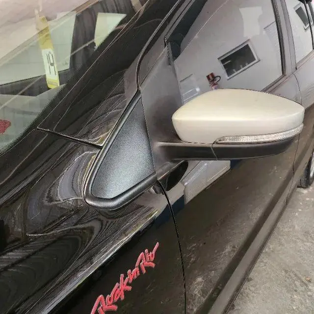 VOLKSWAGEN Fox - Foto