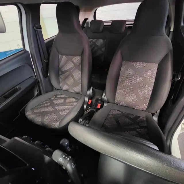 VOLKSWAGEN Fox - Foto