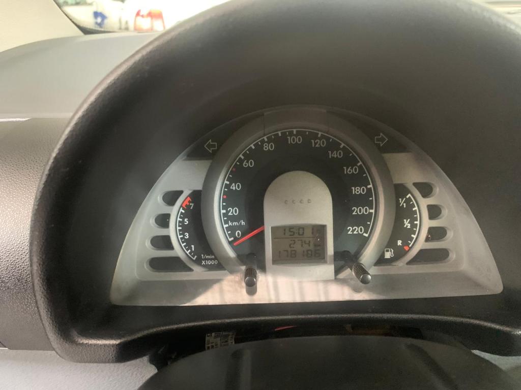 VOLKSWAGEN Fox - Foto