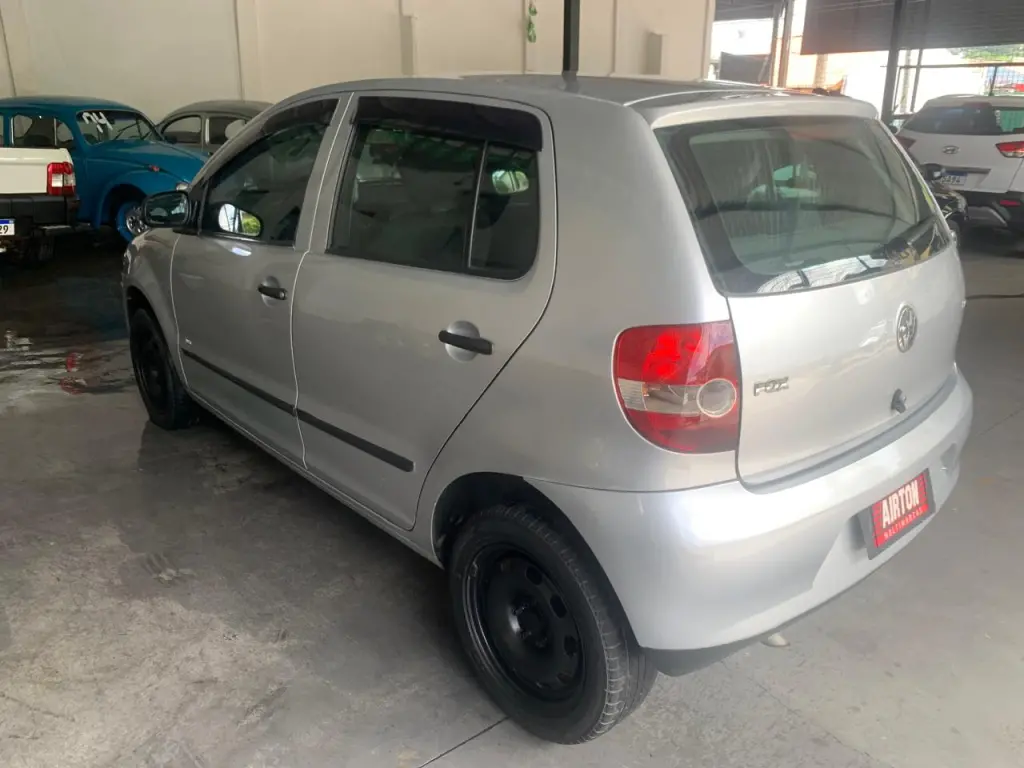 VOLKSWAGEN Fox - Foto