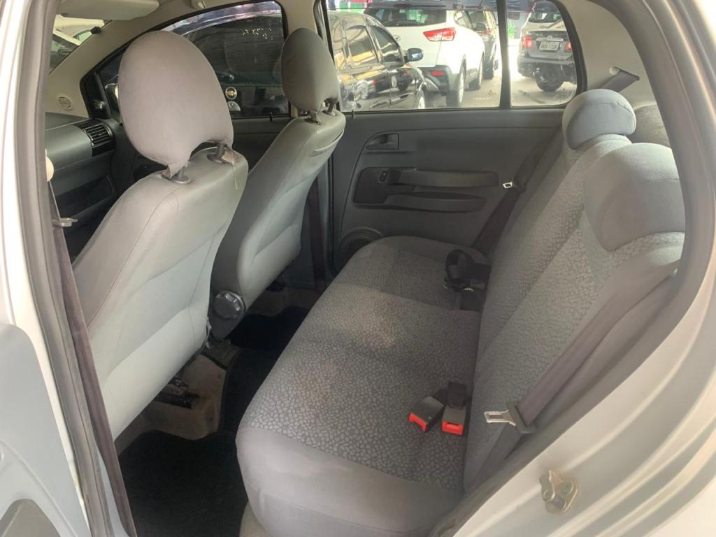 VOLKSWAGEN Fox - Foto