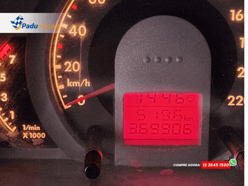 VOLKSWAGEN Fox - Foto