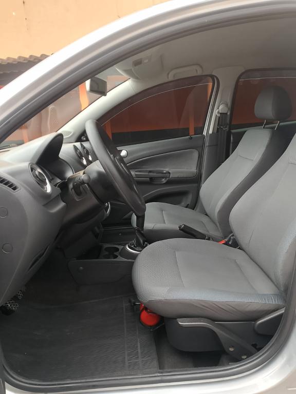 VOLKSWAGEN Gol - Foto