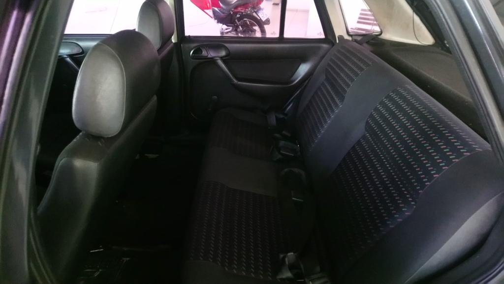 VOLKSWAGEN Gol - Foto