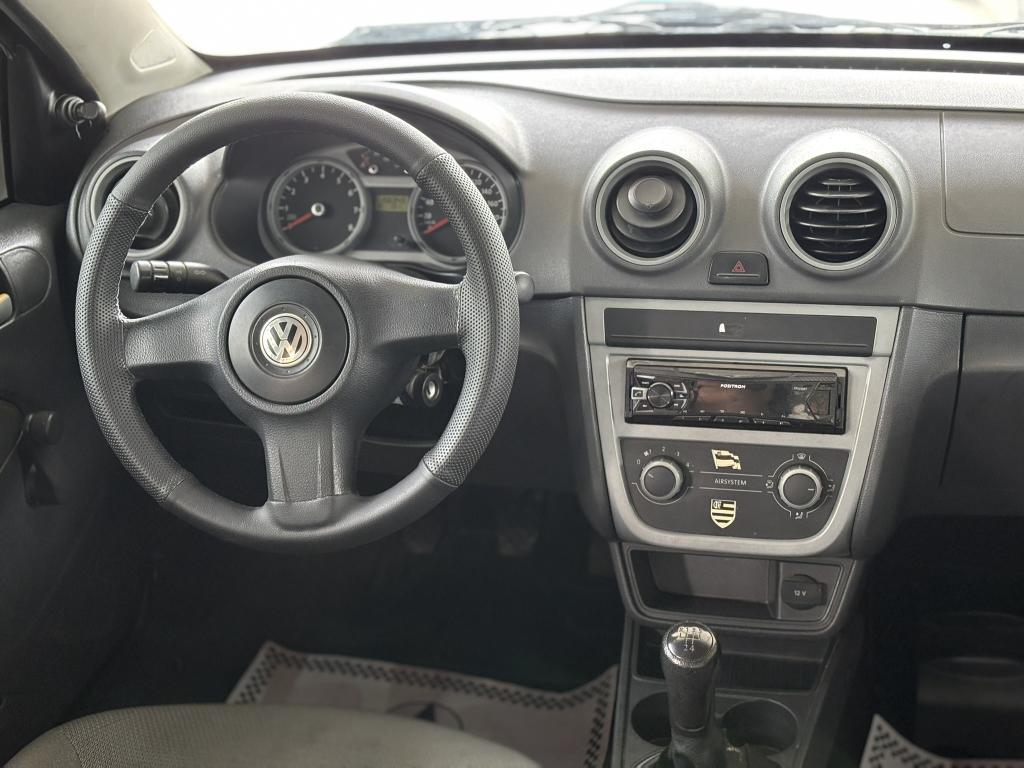 VOLKSWAGEN Gol - Foto