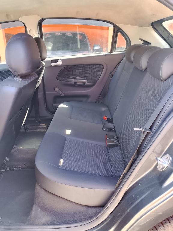 VOLKSWAGEN Gol - Foto