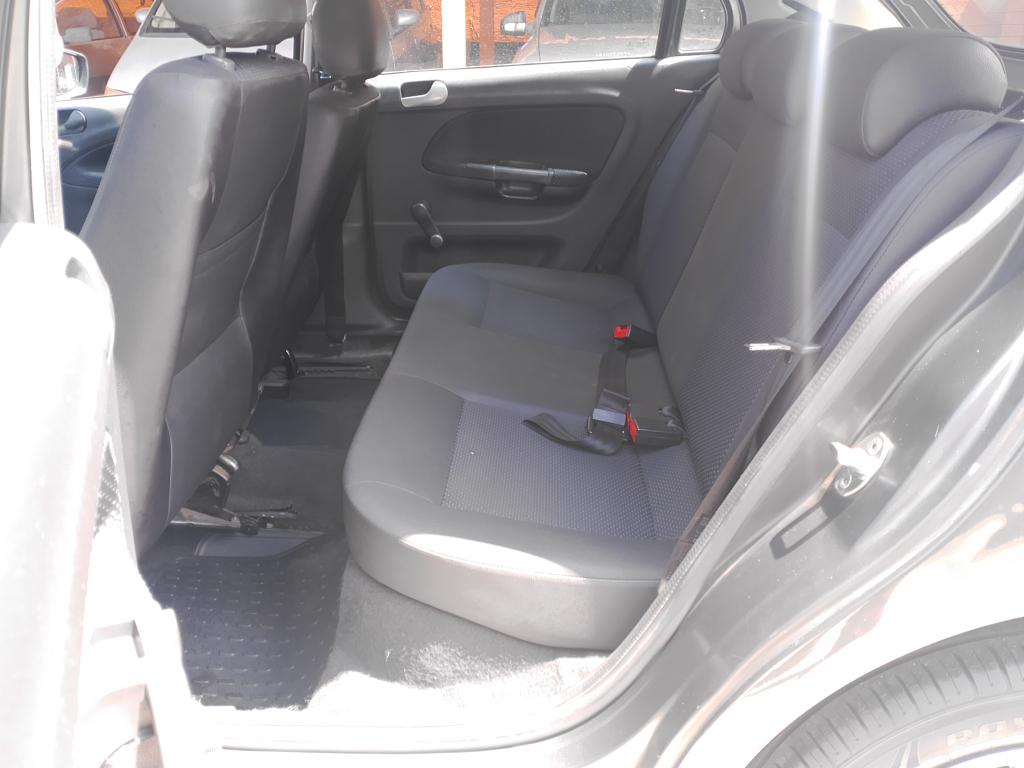 VOLKSWAGEN Gol - Foto