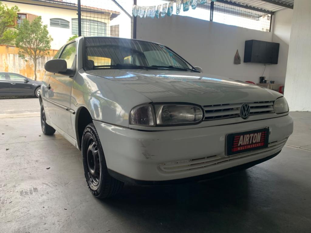 VOLKSWAGEN Gol