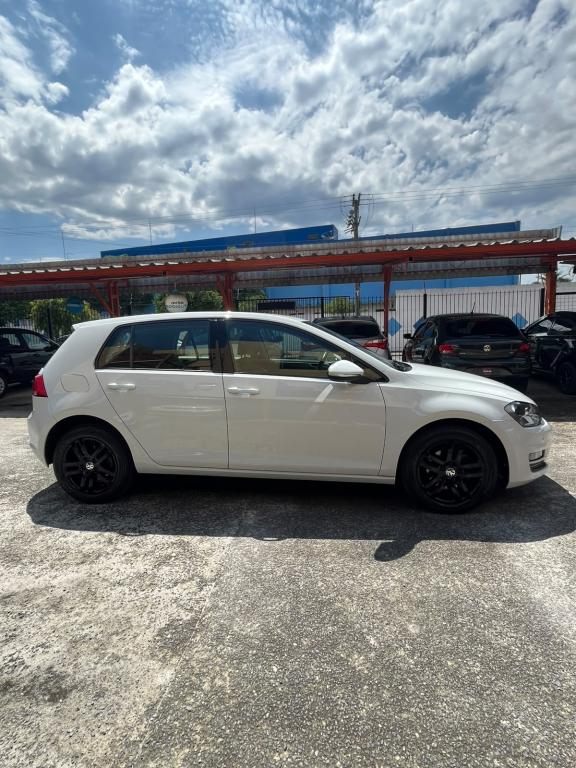 VOLKSWAGEN Golf - Foto