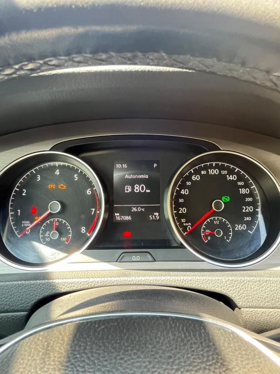 VOLKSWAGEN Golf - Foto