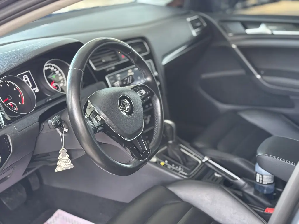 VOLKSWAGEN Golf Variant - Foto