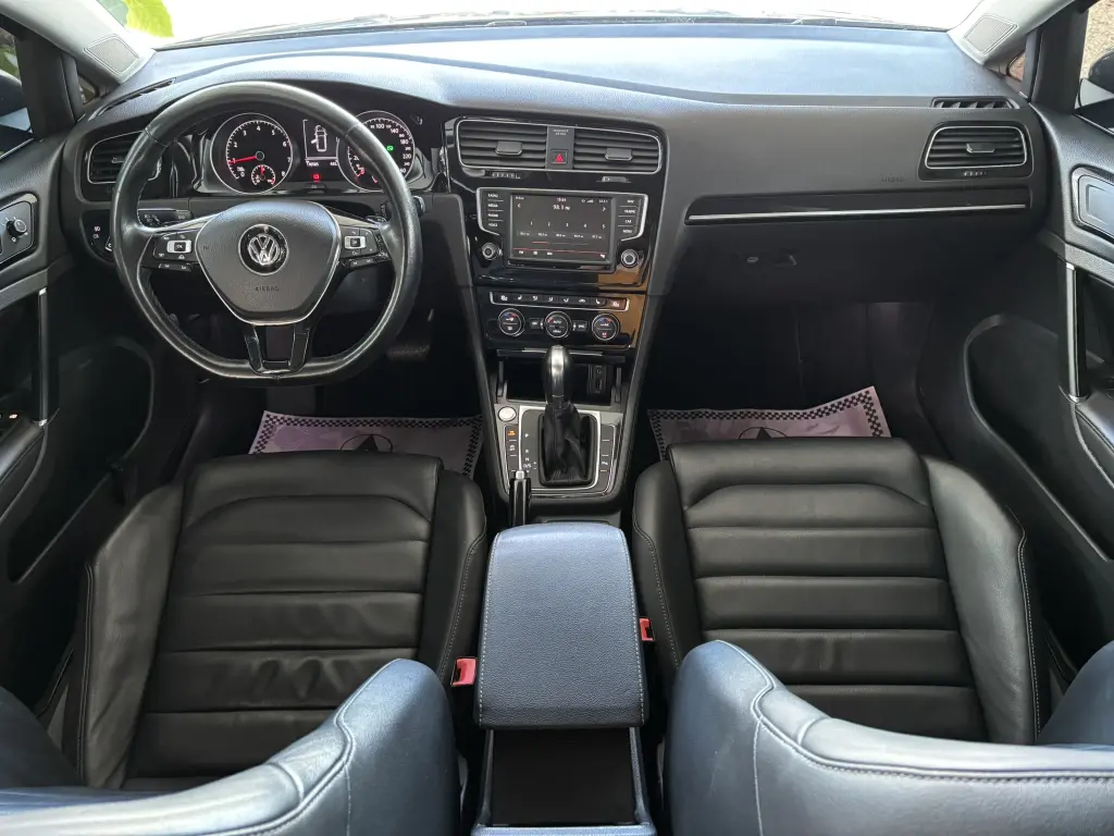 VOLKSWAGEN Golf Variant - Foto