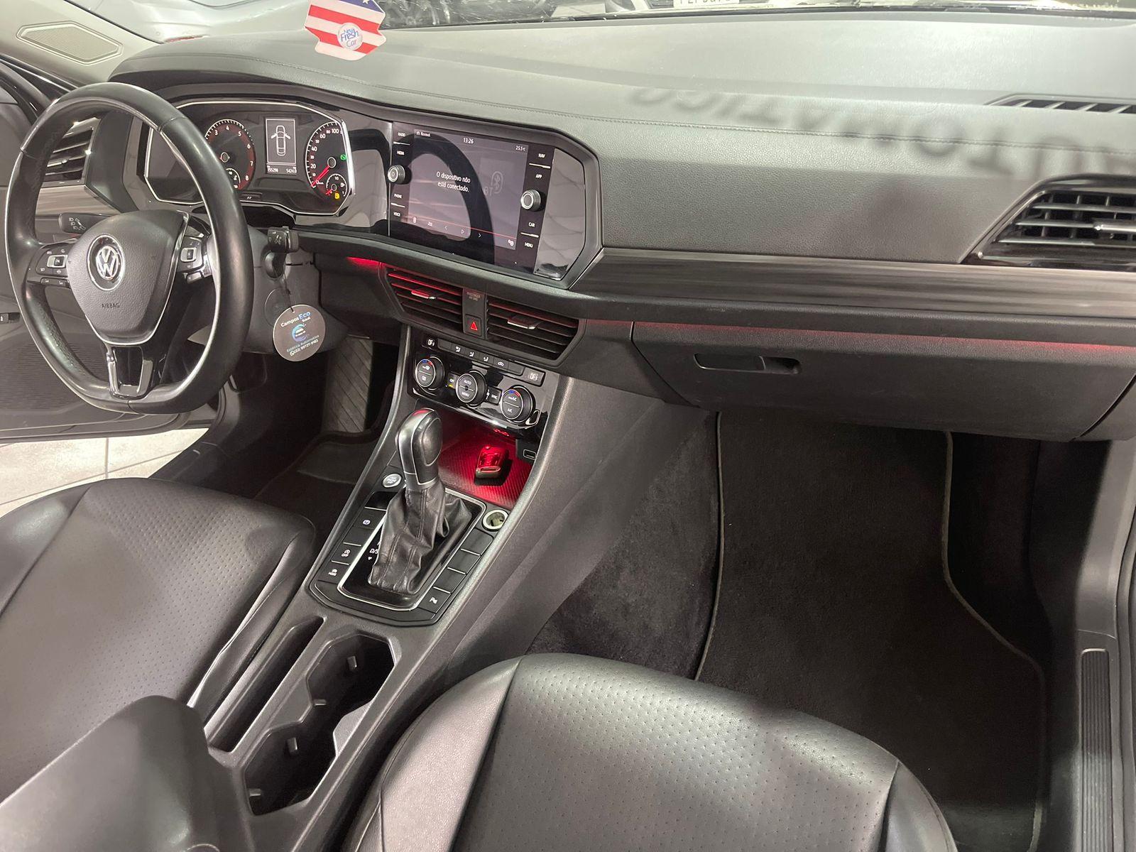 VOLKSWAGEN Jetta - Foto