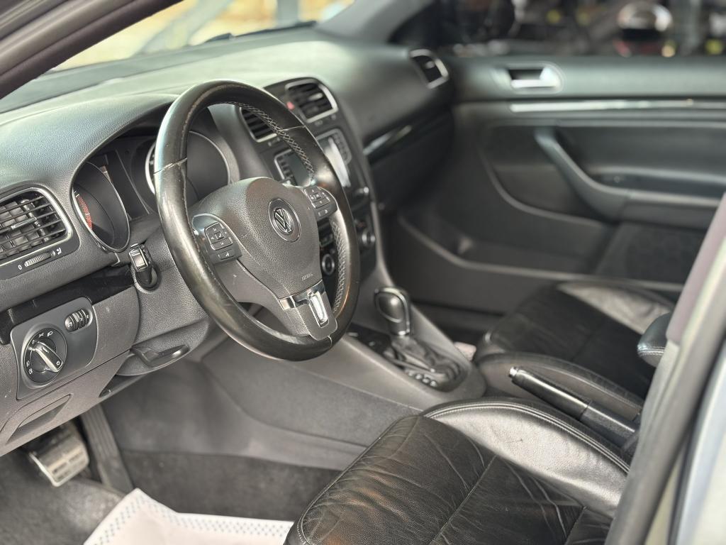 VOLKSWAGEN Jetta Variant - Foto