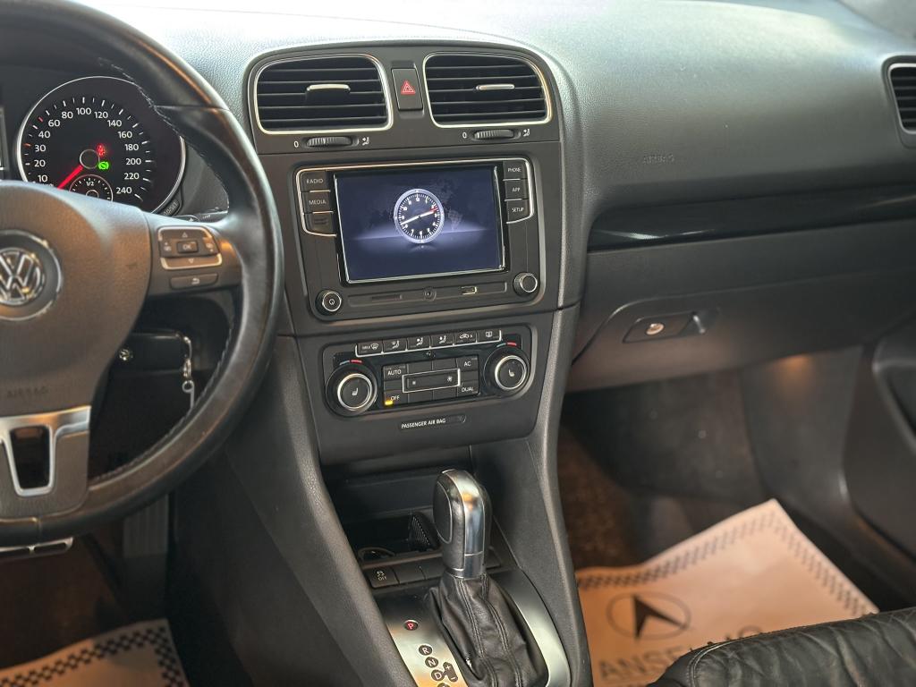VOLKSWAGEN Jetta Variant - Foto