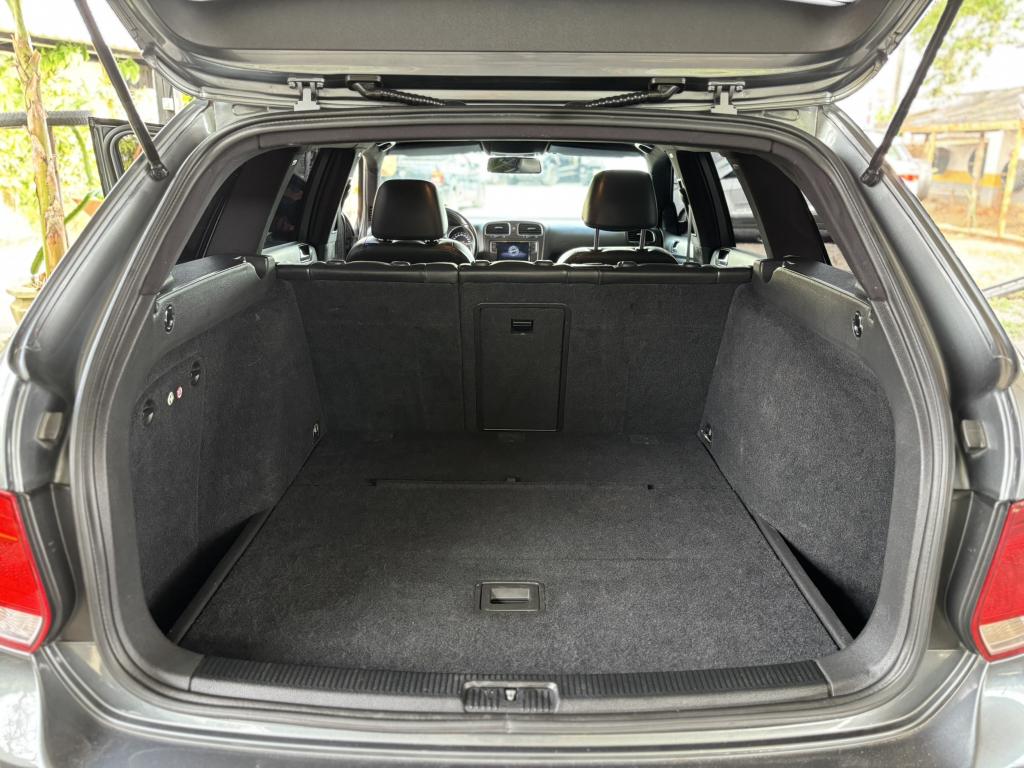 VOLKSWAGEN Jetta Variant - Foto