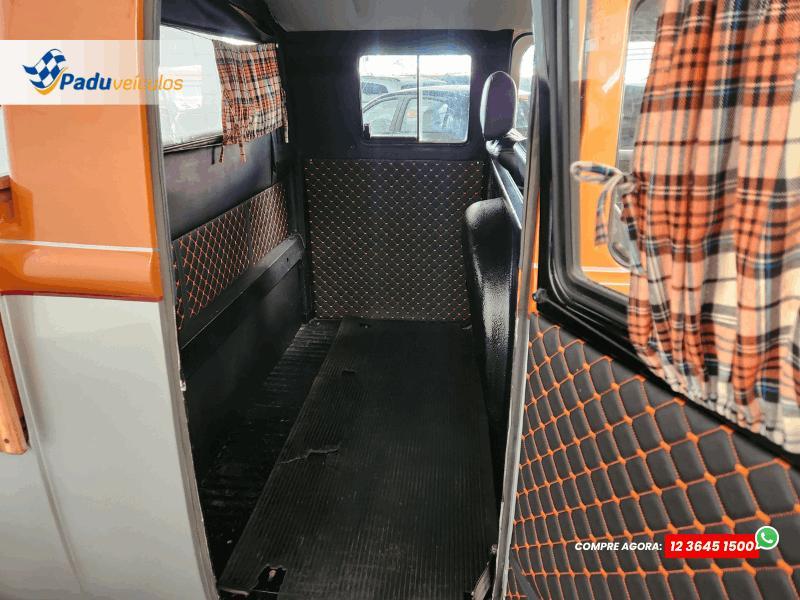 VOLKSWAGEN Kombi - Foto