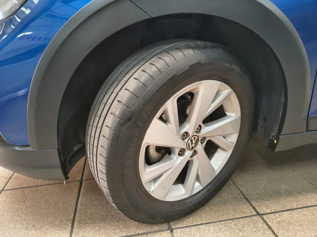 VOLKSWAGEN Nivus - Foto