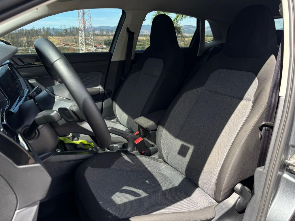 VOLKSWAGEN Polo Hatch - Foto