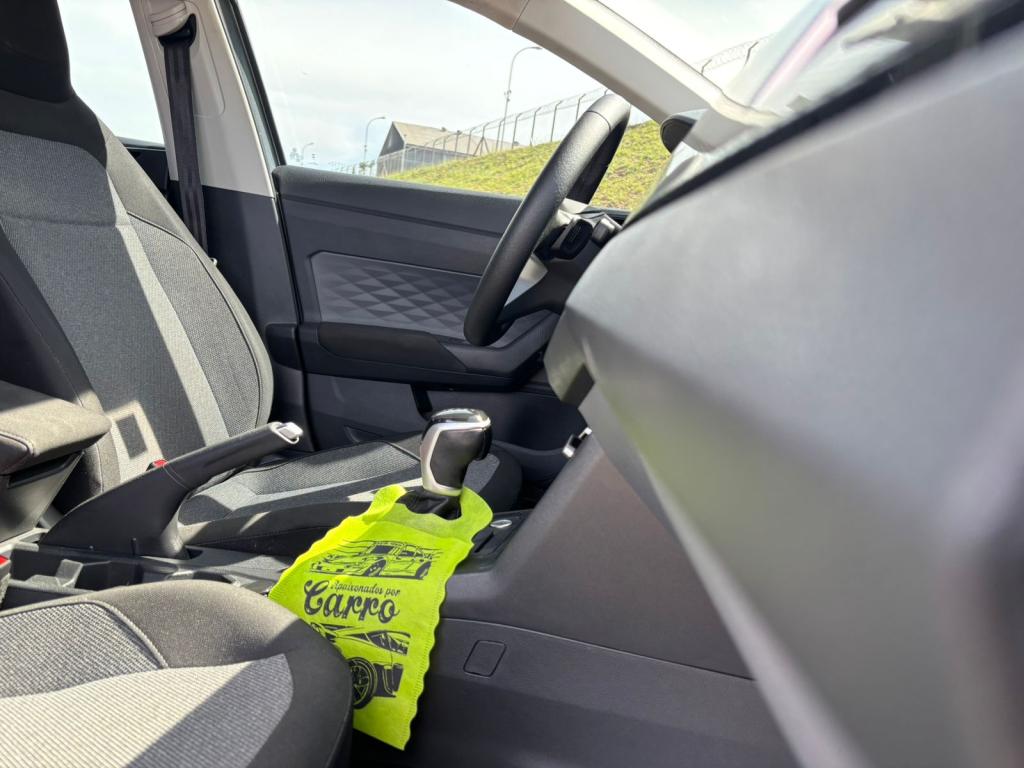 VOLKSWAGEN Polo Hatch - Foto