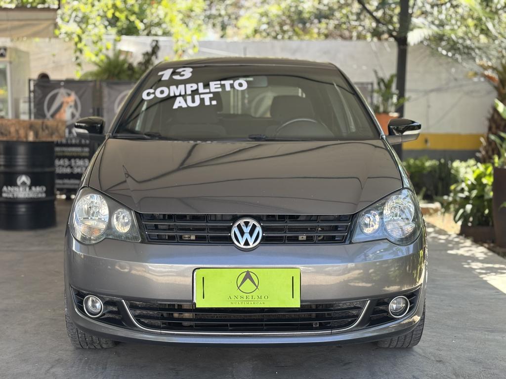VOLKSWAGEN Polo Hatch - Foto