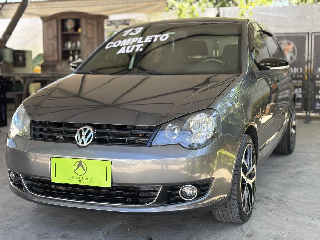 VOLKSWAGEN Polo Hatch - Foto