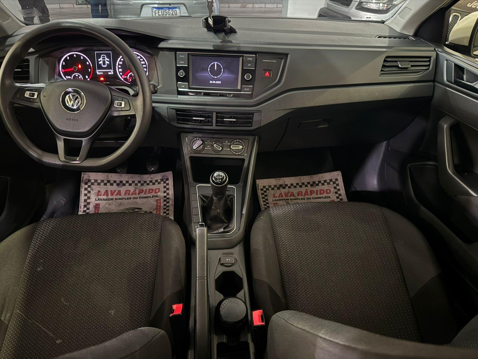 VOLKSWAGEN Polo Hatch - Miniatura